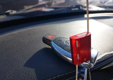 2016 Mercedes-Benz C 450 Amg 4Matic z USA, uszkodzony, nr VIN 55SWF6EB1GU115447